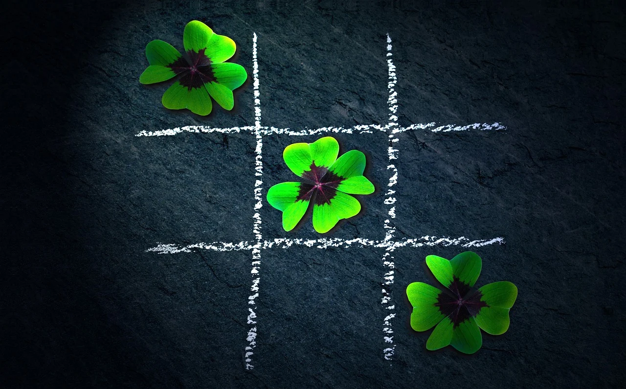 four-leaf clover spiritual meaning - clover